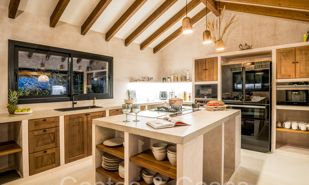 Domaine de luxe andalou avec logement d'hôtes et vue sublime sur la mer à vendre sur les collines d'Estepona 65088