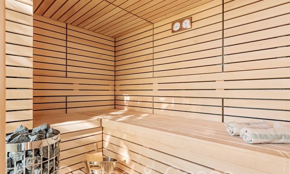 Domaine de luxe andalou avec logement d'hôtes et vue sublime sur la mer à vendre sur les collines d'Estepona 65107