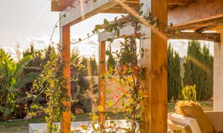 Domaine de luxe andalou avec logement d'hôtes et vue sublime sur la mer à vendre sur les collines d'Estepona 65132 