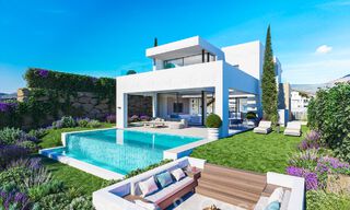 Nouveau sur le marché! Villas de luxe neuves, modernes et individuelles à vendre à côté du terrain de golf à Estepona 65137 