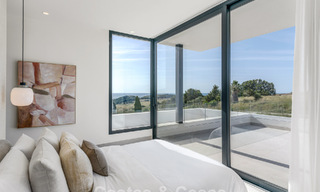 Villas de luxe neuves, modernes et individuelles à vendre à côté du terrain de golf à Estepona 800217 