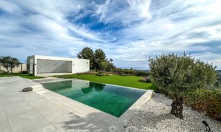 Villa architecturale de luxe avec vue panoramique sur la mer à vendre à Marbella - Benahavis 65463 