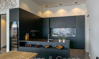 Villa architecturale de luxe avec vue panoramique sur la mer à vendre à Marbella - Benahavis 65470 