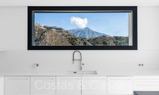 Villa de luxe moderniste à vendre dans une urbanisation fermée à La Quinta, Marbella - Benahavis 65696 