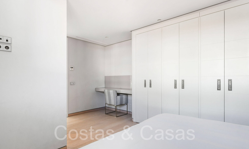 Villa de luxe moderniste à vendre dans une urbanisation fermée à La Quinta, Marbella - Benahavis 65712