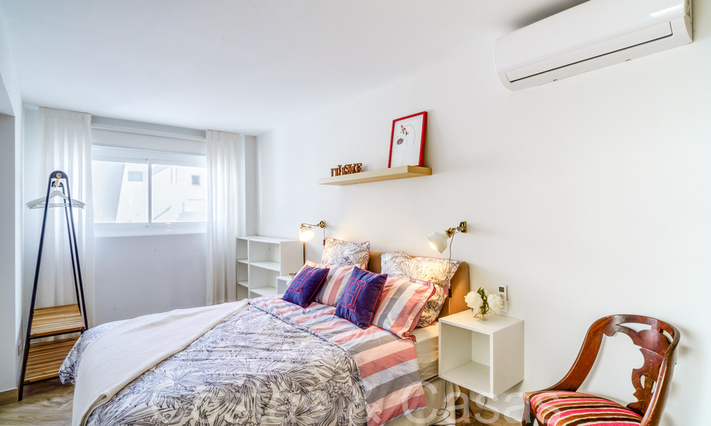 Maison mitoyenne moderne rénovée à vendre sur le New Golden Mile entre Marbella et Estepona 65737