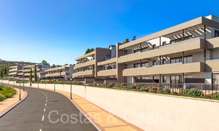 Appartements de nouvelle construction au design avant-gardiste à vendre, en première ligne de golf à Casares, Costa del Sol 65358 