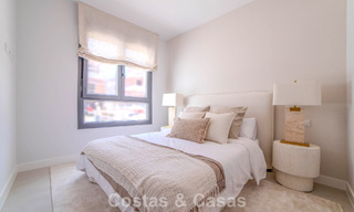 Appartements de nouvelle construction au design avant-gardiste à vendre, en première ligne de golf à Casares, Costa del Sol 799003 