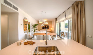 Appartements de nouvelle construction au design avant-gardiste à vendre, en première ligne de golf à Casares, Costa del Sol 799011 