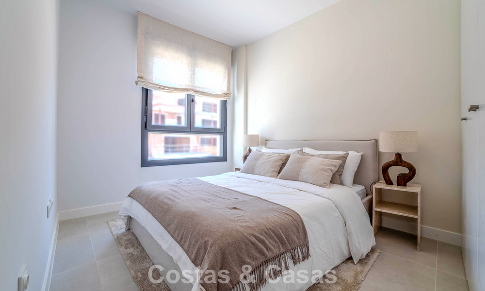 Appartements de nouvelle construction au design avant-gardiste à vendre, en première ligne de golf à Casares, Costa del Sol 799018