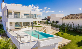 Villa neuve de style architectural moderne à vendre dans la vallée du golf de Nueva Andalucia, Marbella 65895 