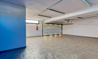 Villa neuve de style architectural moderne à vendre dans la vallée du golf de Nueva Andalucia, Marbella 65910 