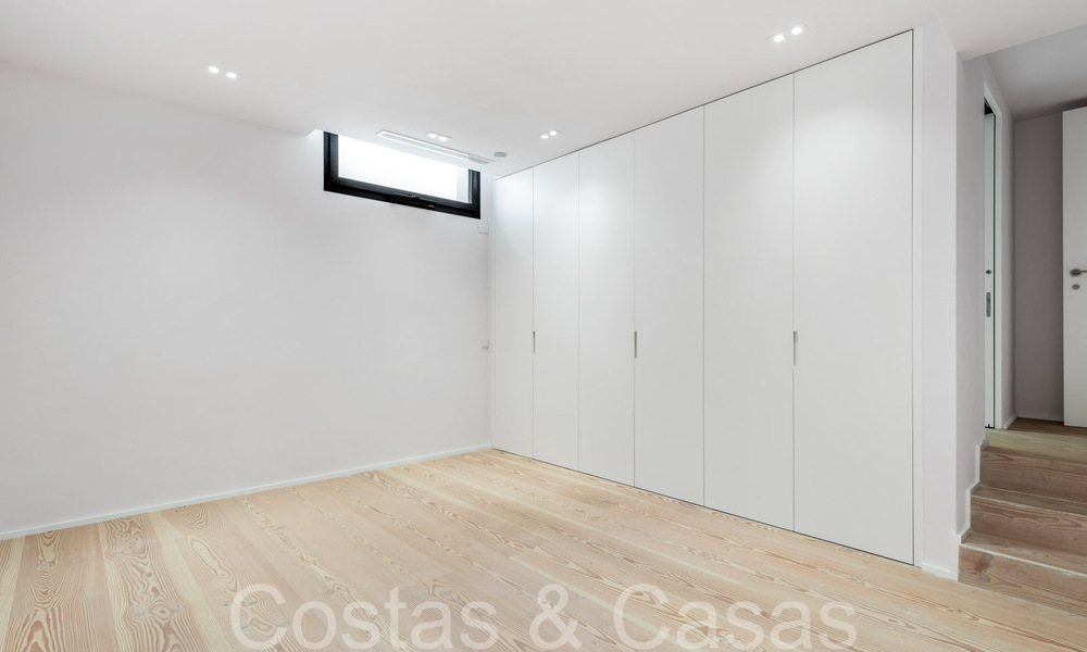 Villa neuve de style architectural moderne à vendre dans la vallée du golf de Nueva Andalucia, Marbella 65935