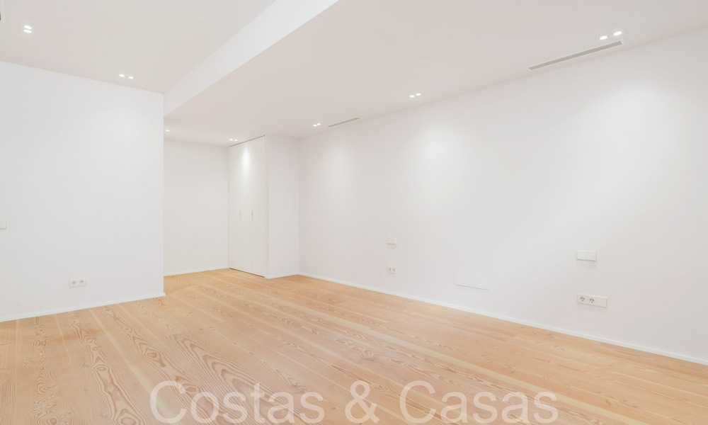 Villa neuve de style architectural moderne à vendre dans la vallée du golf de Nueva Andalucia, Marbella 65939