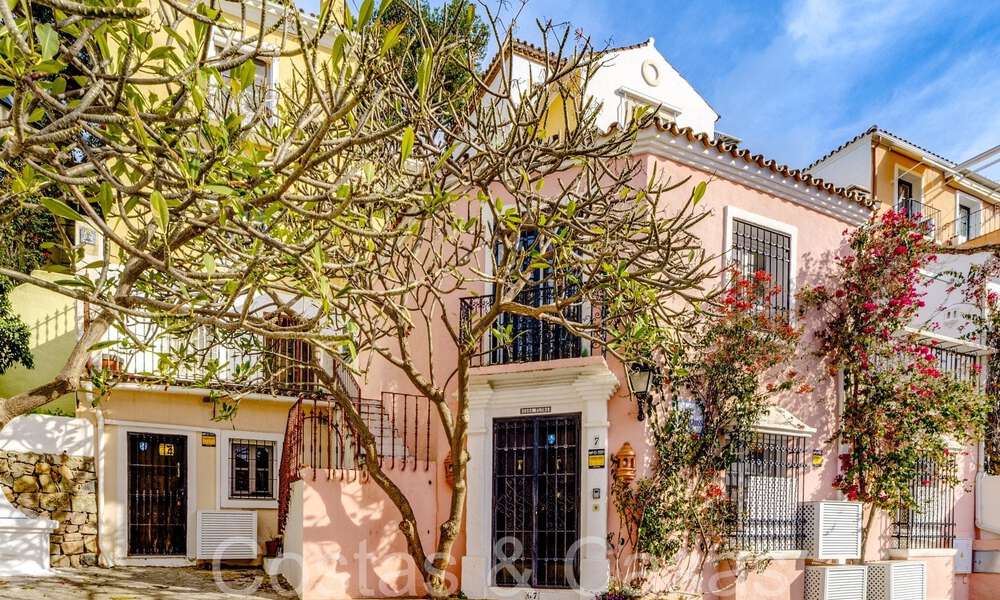 Maison mitoyenne pittoresque avec vue sur la mer à vendre sur les collines de Marbella - Benahavis 65951