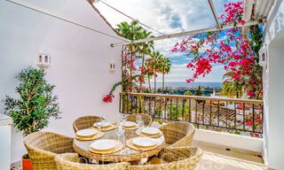 Maison mitoyenne pittoresque avec vue sur la mer à vendre sur les collines de Marbella - Benahavis 65968 