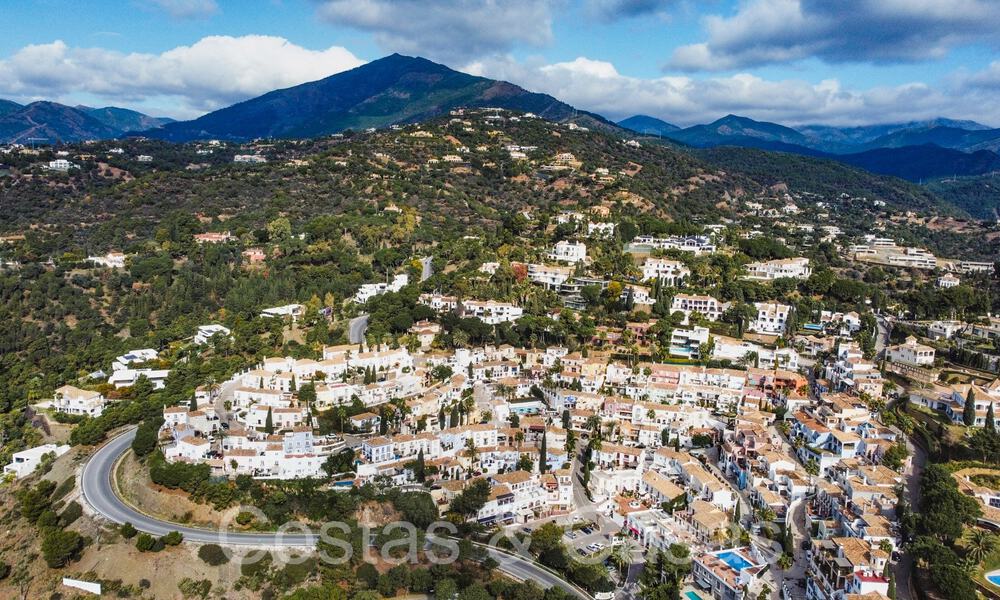 Maison mitoyenne pittoresque avec vue sur la mer à vendre sur les collines de Marbella - Benahavis 65976