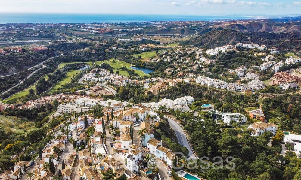 Maison mitoyenne pittoresque avec vue sur la mer à vendre sur les collines de Marbella - Benahavis 65977