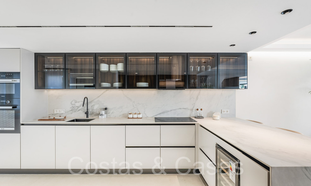 Maison mitoyenne magnifiquement rénovée à vendre sur le Golden Mile de Marbella 65790