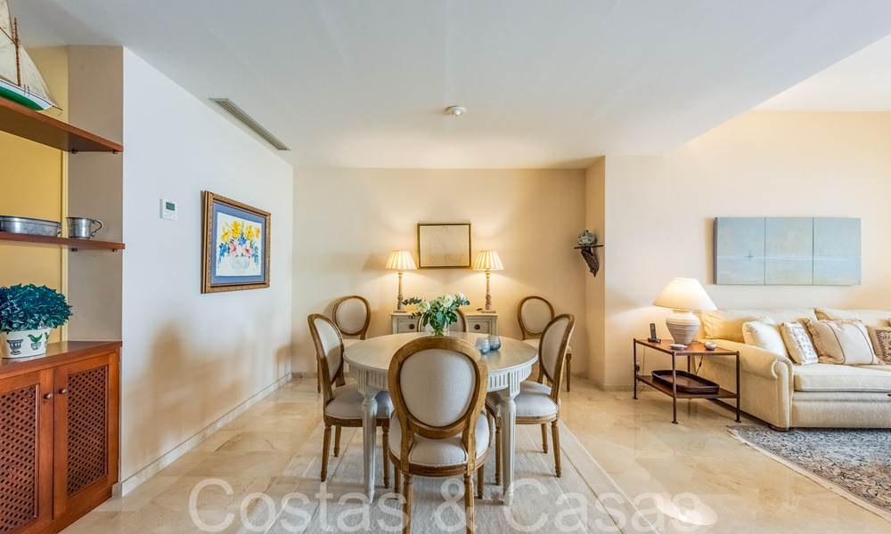 Appartement spacieux à vendre dans un complexe de plage fermé avec vue imprenable sur la mer à l'est du centre de Marbella 66025