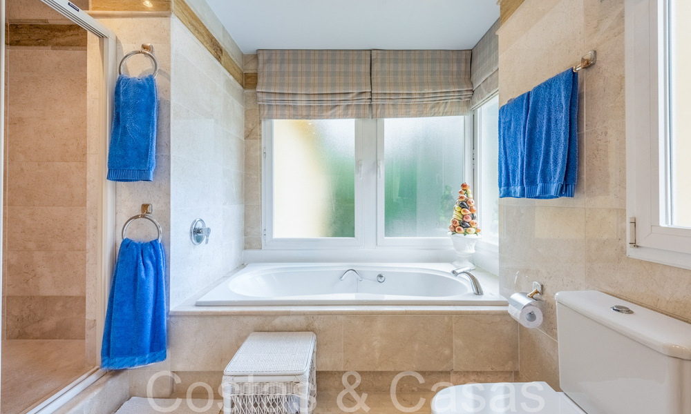 Appartement spacieux à vendre dans un complexe de plage fermé avec vue imprenable sur la mer à l'est du centre de Marbella 66039