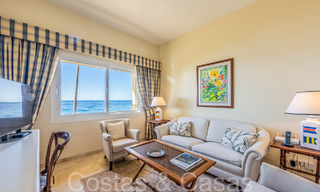 Appartement spacieux à vendre dans un complexe de plage fermé avec vue imprenable sur la mer à l'est du centre de Marbella 66055 
