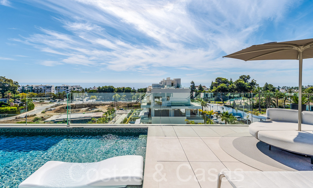 Penthouse ultra luxueux avec piscine privée à vendre au centre du Golden Mile de Marbella 66156