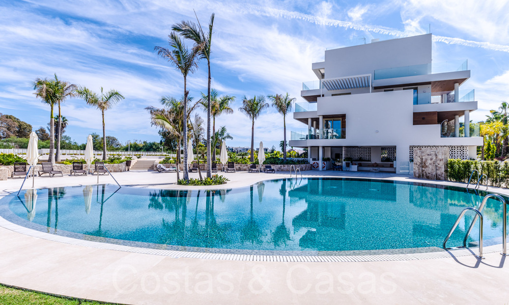 Penthouse ultra luxueux avec piscine privée à vendre au centre du Golden Mile de Marbella 66175