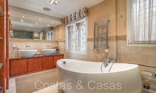 Villa andalouse à vendre directement sur la plage, sur le New Golden Mile entre Marbella et Estepona 66254 