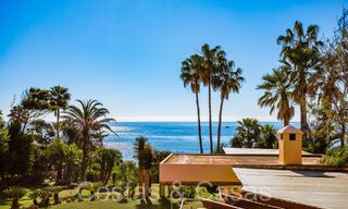 Villa andalouse à vendre directement sur la plage, sur le New Golden Mile entre Marbella et Estepona 66256 