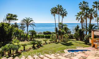 Villa andalouse à vendre directement sur la plage, sur le New Golden Mile entre Marbella et Estepona 66265 