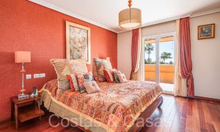 Villa andalouse à vendre directement sur la plage, sur le New Golden Mile entre Marbella et Estepona 66268 