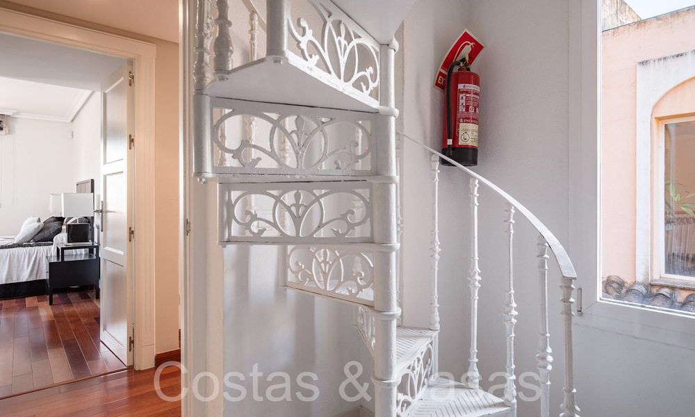 Villa andalouse à vendre directement sur la plage, sur le New Golden Mile entre Marbella et Estepona 66272