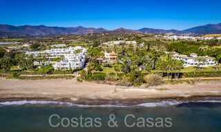 Villa andalouse à vendre directement sur la plage, sur le New Golden Mile entre Marbella et Estepona 66295 