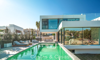 Prête à emménager, villa de luxe moderne à vendre à côté du terrain de golf sur le New Golden Mile, Marbella - Estepona 66408 