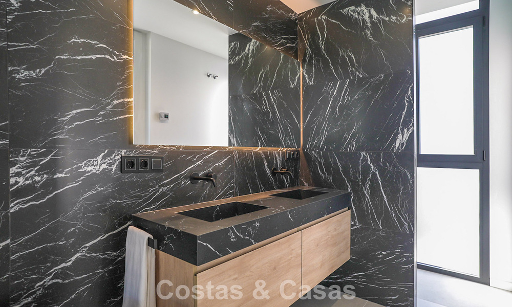 Prête à emménager, villa de luxe moderne à vendre à côté du terrain de golf sur le New Golden Mile, Marbella - Estepona 66417