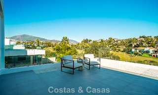 Prête à emménager, villa de luxe moderne à vendre à côté du terrain de golf sur le New Golden Mile, Marbella - Estepona 66418 