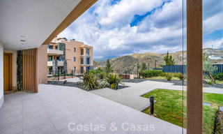 Prêt à emménager, appartement de luxe à vendre dans un prestigieux complexe de golf sur les collines de Marbella - Benahavis 66452 