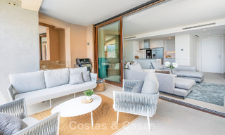 Prêt à emménager, appartement de luxe à vendre dans un prestigieux complexe de golf sur les collines de Marbella - Benahavis 66475 