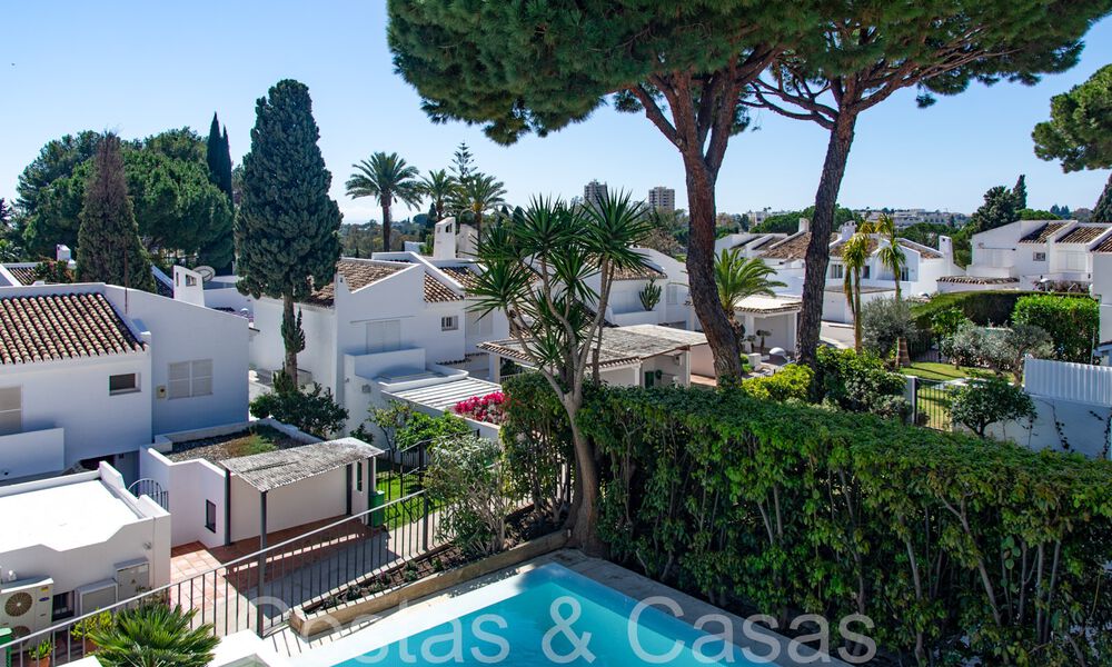 Villa de luxe andalouse intemporelle à vendre dans une zone sécurité près d'Aloha Golf à Nueva Andalucia, Marbella 66540