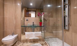 Penthouse en duplex contemporain à vendre dans un complexe de première ligne de plage avec piscine privée entre Marbella et Estepona 66589 