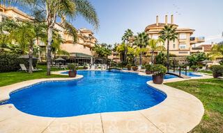 Magnifique penthouse double avec vue sur la mer à vendre dans un complexe 5 étoiles à Nueva Andalucia, Marbella 66654 
