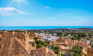 Magnifique penthouse double avec vue sur la mer à vendre dans un complexe 5 étoiles à Nueva Andalucia, Marbella 66656 