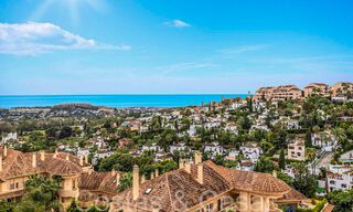Magnifique penthouse double avec vue sur la mer à vendre dans un complexe 5 étoiles à Nueva Andalucia, Marbella 66657 