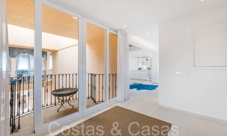 Magnifique penthouse double avec vue sur la mer à vendre dans un complexe 5 étoiles à Nueva Andalucia, Marbella 66679 