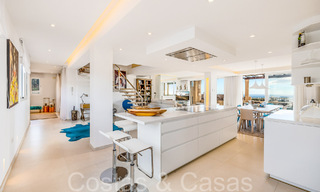 Magnifique penthouse double avec vue sur la mer à vendre dans un complexe 5 étoiles à Nueva Andalucia, Marbella 66687 