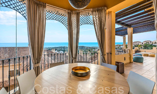Magnifique penthouse double avec vue sur la mer à vendre dans un complexe 5 étoiles à Nueva Andalucia, Marbella 66692 