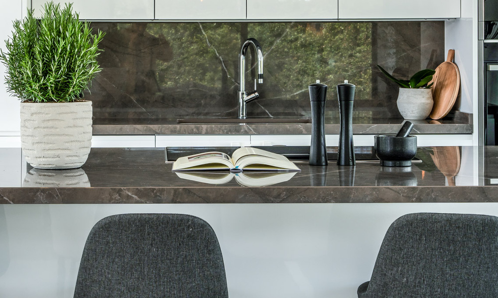 Villa de luxe élégante et moderne de plain-pied à vendre dans une zone de golf près du centre d'Estepona 66765