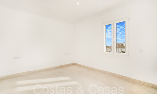 Fantastique villa jumelée avec vue à 360° à vendre dans une urbanisation fermée à l'est de Marbella 66802 
