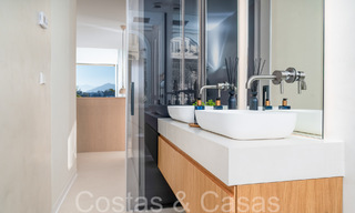 Prêt à emménager, penthouse en duplex contemporain à vendre dans une communauté fermée à La Quinta à Benahavis, Marbella 66812 